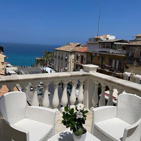 Terrazzo Del Borgo Panzió Tropea Kültér fotó