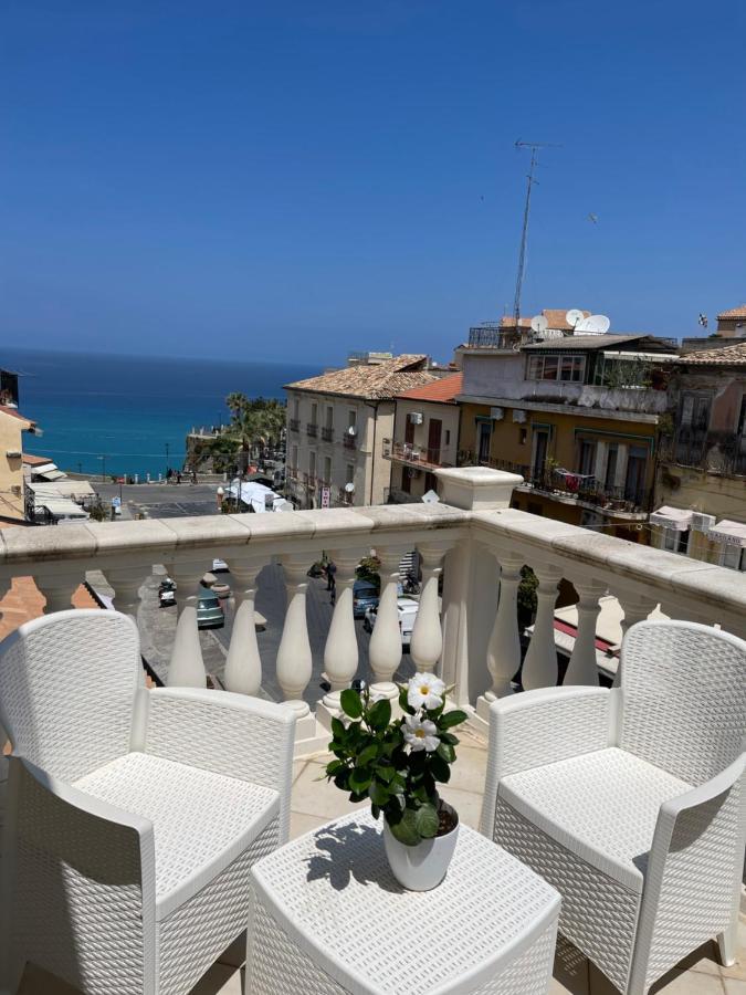 Terrazzo Del Borgo Panzió Tropea Kültér fotó